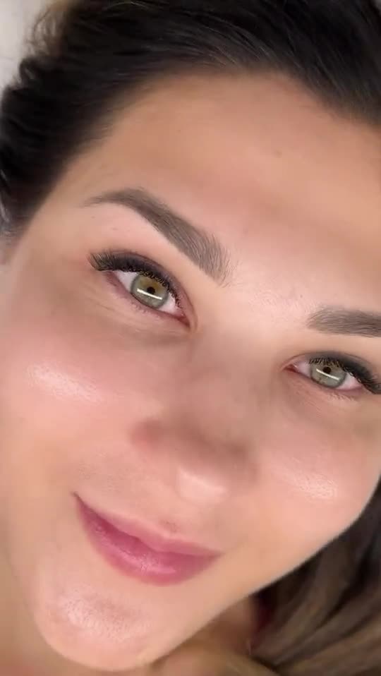 Lash extension reveal video